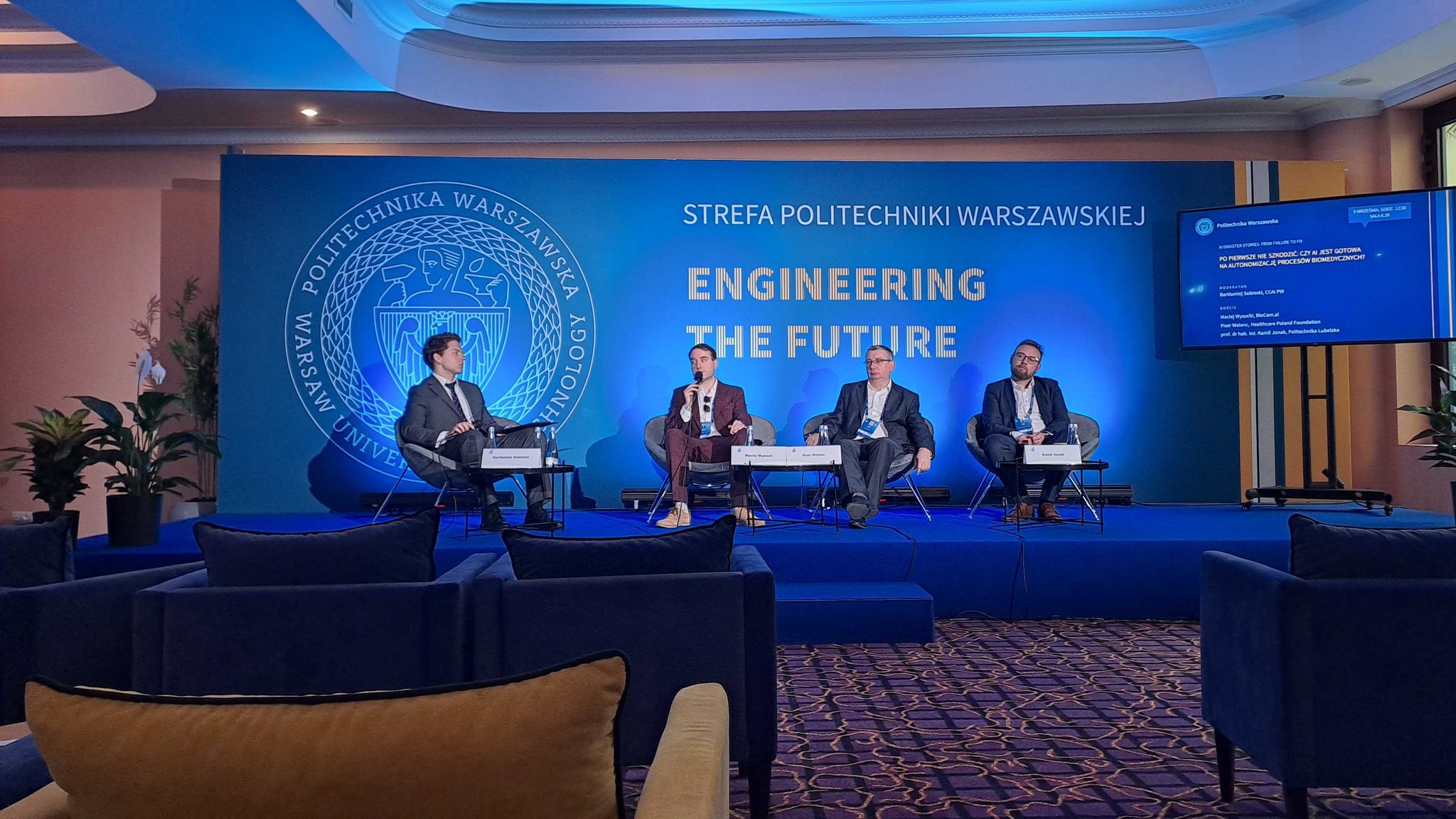 The panel on AI in biomedicine on the Engineering the Future stage