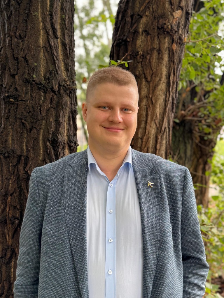 Dr. Maciej Szymkowski